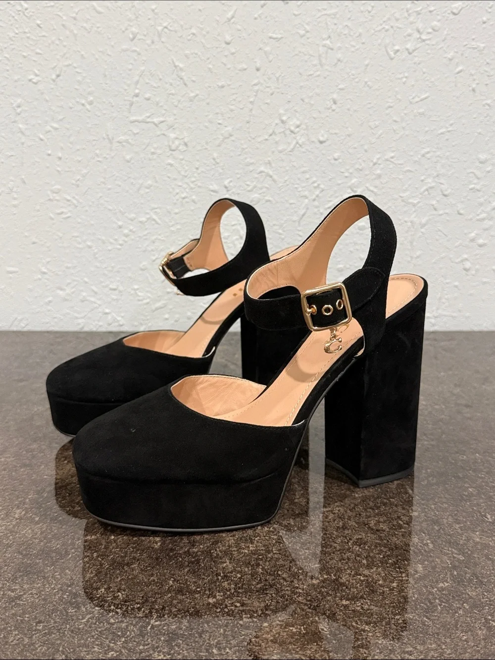 Coach Isabella Suede Black Platform Pump Heels Size 8.5